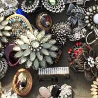 Waukesha Jewelry Store with antique jewelry to find that one of a kind piece
